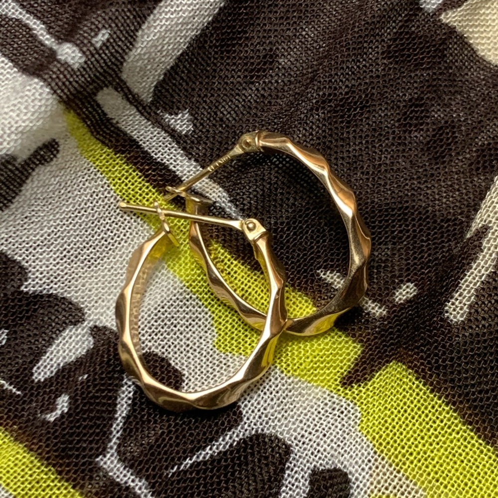 14k Gold 1” Twist Hoops
